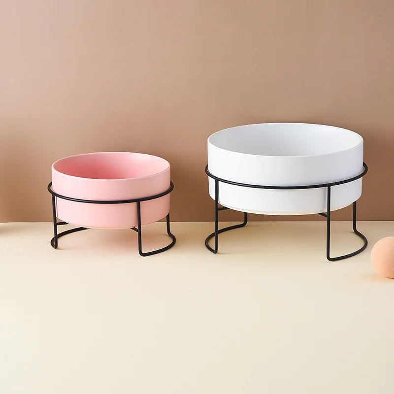 Dog bowl in ceramic with elevated metal stand
